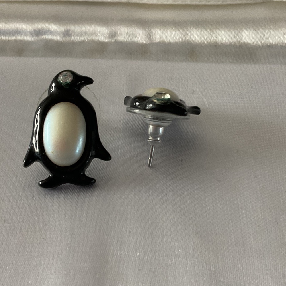 Penguin Shaped Earrings with Pearl Accent